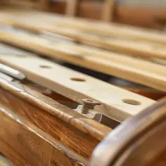 Listwa sprężynująca do łóżka: Jak naprawić? Poradnik DIY